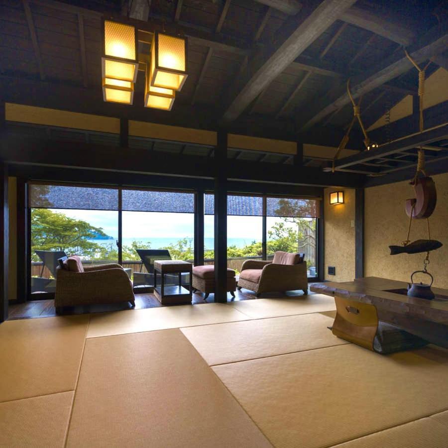 森の入り江の離れ宿 無雙庵枇杷 Izu  Exteriör bild